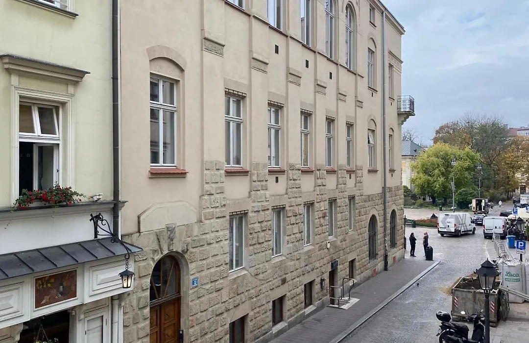 Tomasza 8 Apartament-1